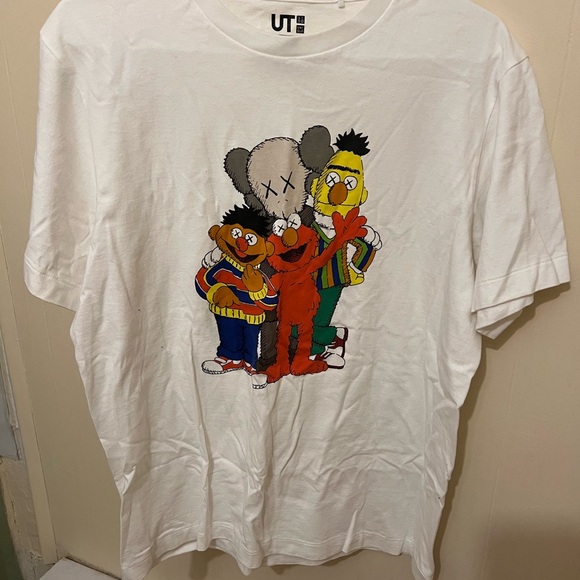 Uniqlo Kaws Sesame Street T-Shirt - Picture 1 of 5